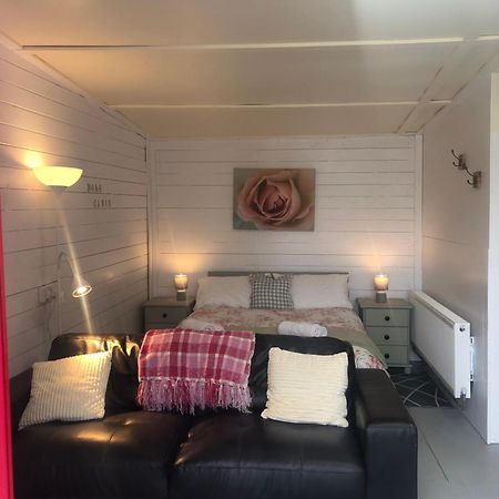Bob'S Cabin Голуей Екстериор снимка