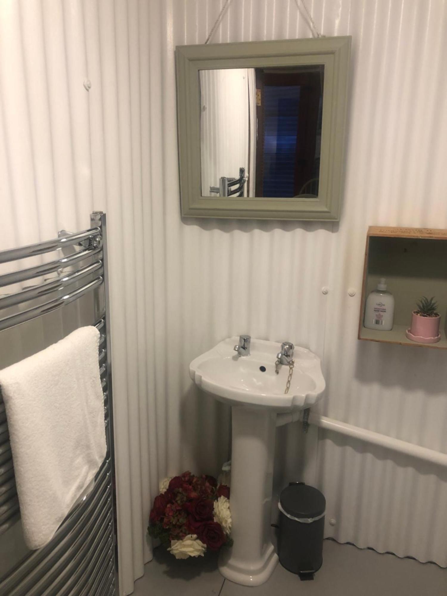Bob'S Cabin Голуей Екстериор снимка